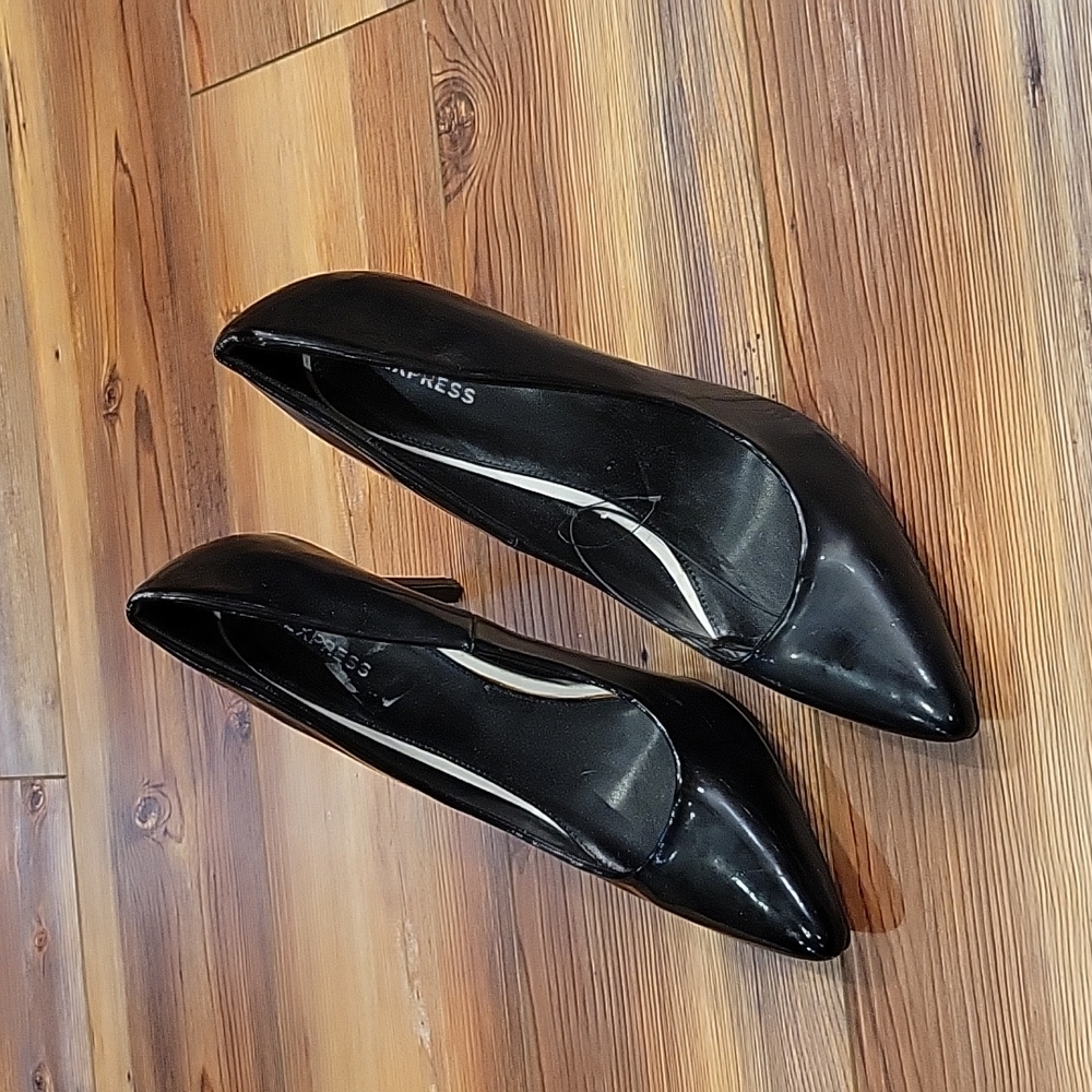 Express black heels